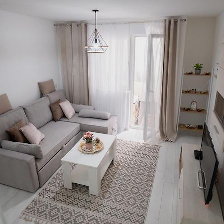 Grandeur Home Apartment Mostar - Free Parking Bagian luar foto